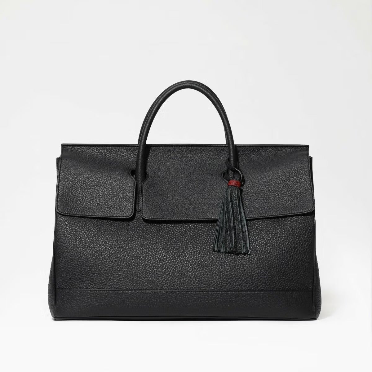 オストロ2 Mサイズの正面(ブラック)