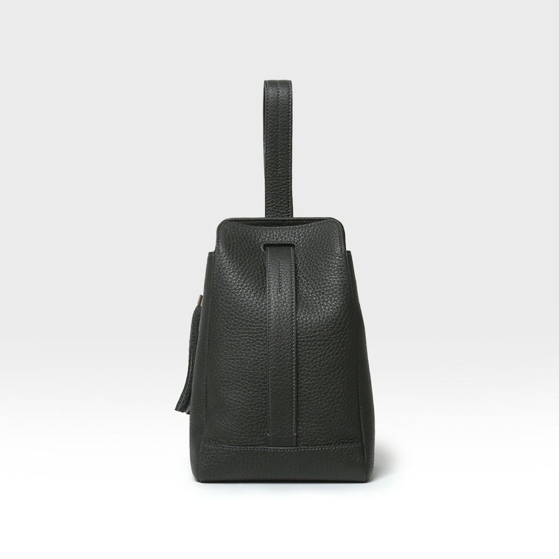 ミニバッグの正面（グレー×シルバー）