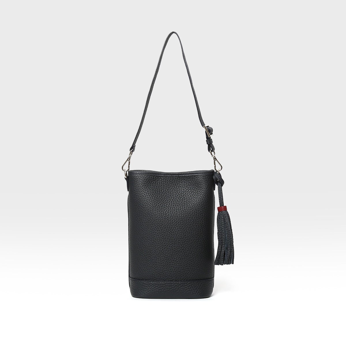 NEW ARRIVALS | ACATE